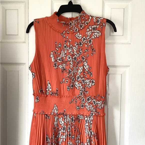 Nanette Lepore NWT Floral Mock Neck Sleeveless Smocked Midi Dress Size 14, 8 - Picture 2 of 9